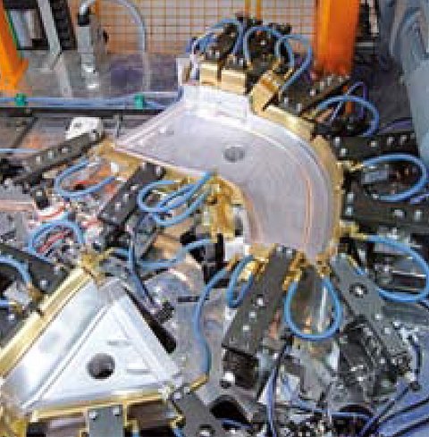 Balti hotmelt application systems umbugen