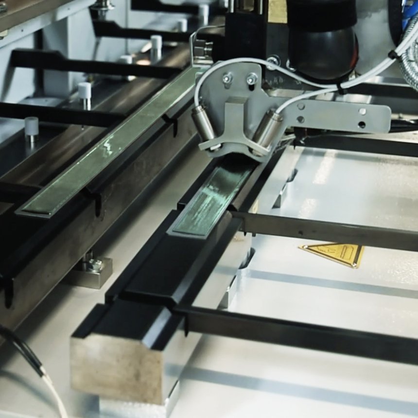 Balti hotmelt systeme dosieren auftragen leimauftrag kanten beleimen kueche bad homag best edge gluing joinery machine